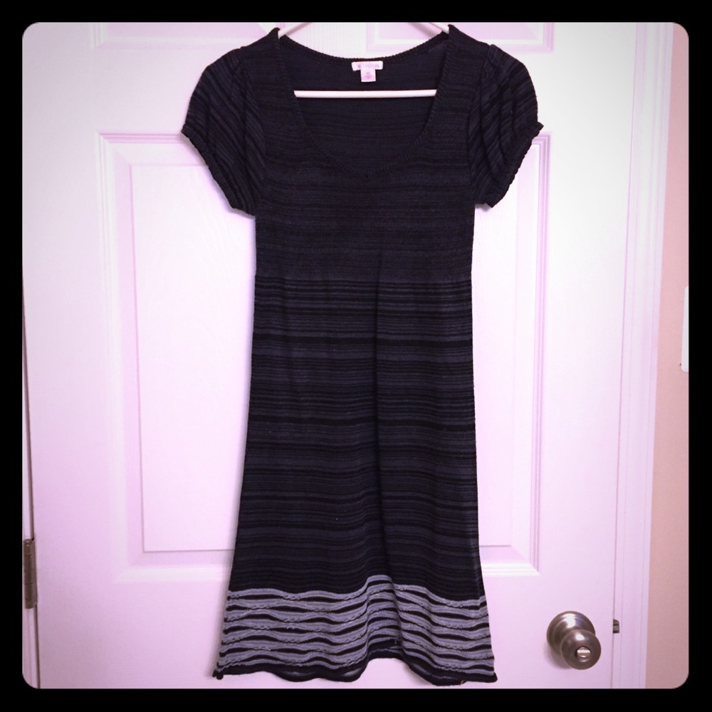 Black / Grey / White knee length knit midi dress